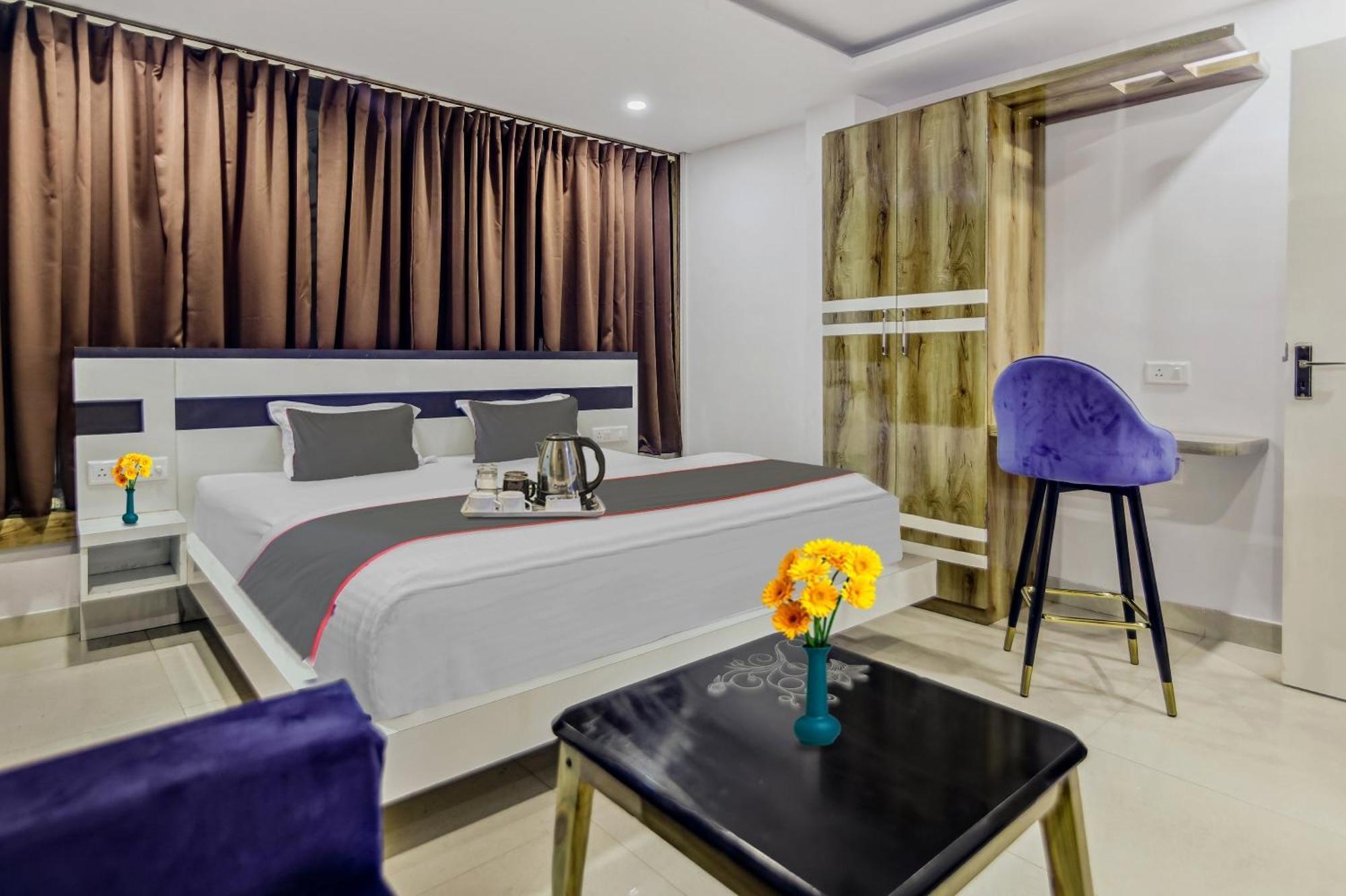 Capital O The Jumar Hotel Silwai Екстериор снимка